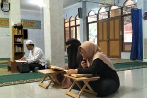 oplus_2 oplus_2